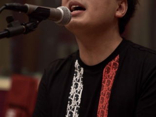 彝族音乐新星海来阿木与黑脸，从草根到音乐界璀璨的传奇